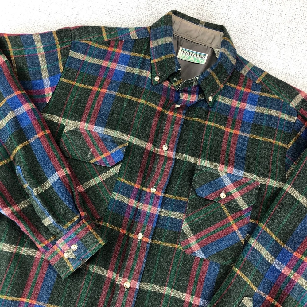 Vintage Whitefish Bay Flannel Shirt Button Down Plaid Men's Medium‎ FLAWS